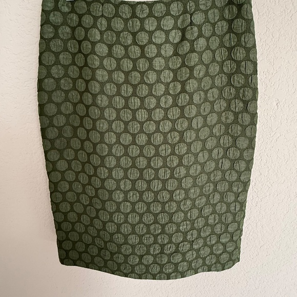 MAEVE Anthropologie green on green polka dot pencil skirt SIZE 2 - Picture 3 of 7